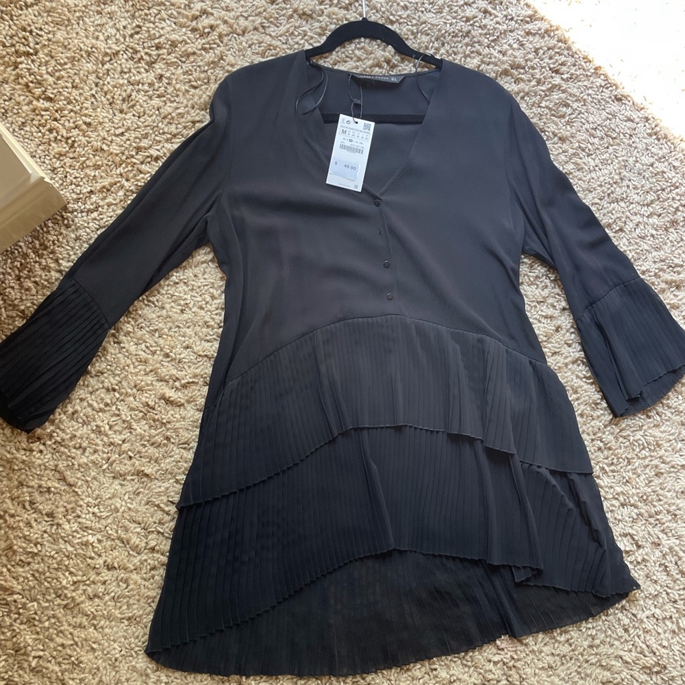 Unique Medium black Zara too
